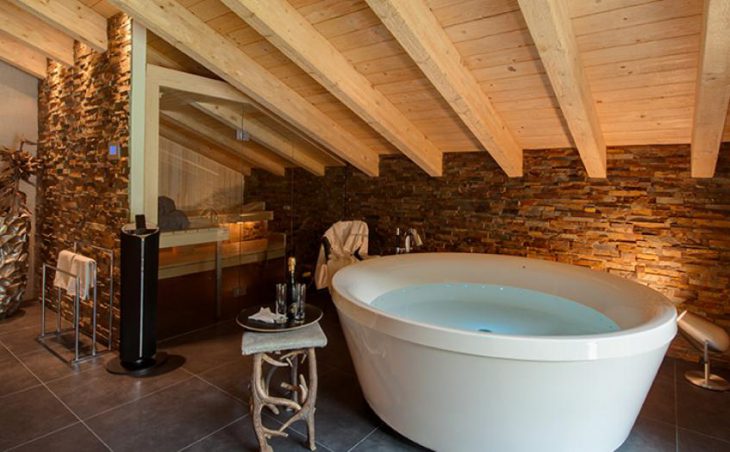 Chalet High 7 Penthouse (Catered) in Zermatt , Switzerland image 10 